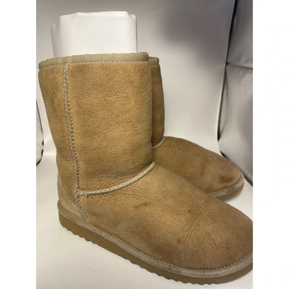 Womens UGG AUSTRALIA Beige Sheepskin Short Winter‎ Boots Sz. 4